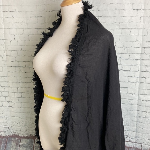 De La Rosa Plau Black Poncho Fringe Shawl Designer OS Boho Lagenlook Longline - Picture 14 of 16